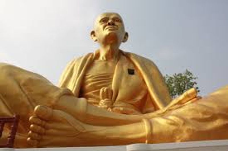 คำไหว้บารมี 30 ทัศ(ครูบาศรีวิชัย)